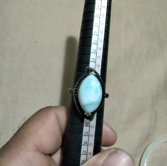 Beautiful Larimar ring set in 925 sterling silver - size 9 - Picture 2 of 8